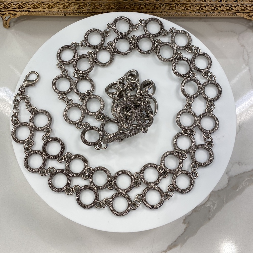 Antiqued Silver-Toned Textured Metal Figure/8 Linked Belt - EUC